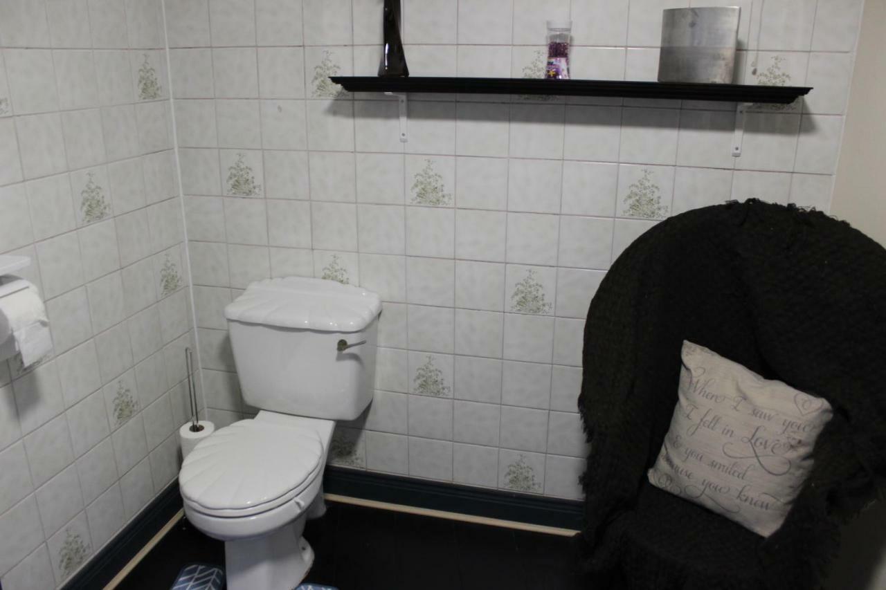 Апартаменты Donegal Lodgings - Apt 1 Донегол Экстерьер фото